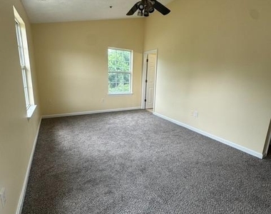 16100 Edenwood Drive - Photo Thumbnail 23