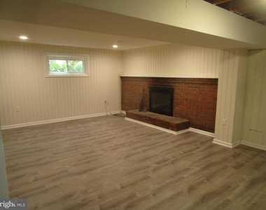 10318 Aster Lane - Photo Thumbnail 13