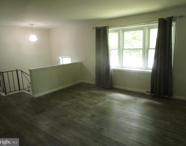 10318 Aster Lane - Photo Thumbnail 2
