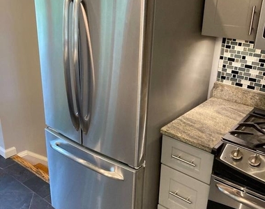 7905 Esther Drive - Photo Thumbnail 7