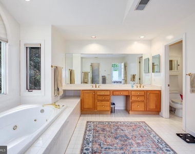 9304 Wildoak Drive - Photo Thumbnail 23