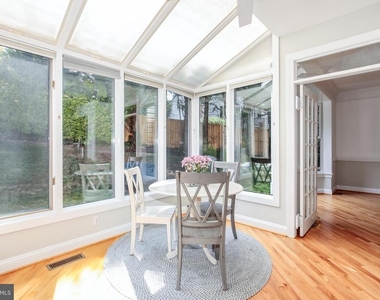 9304 Wildoak Drive - Photo Thumbnail 10