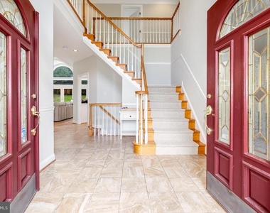 9304 Wildoak Drive - Photo Thumbnail 4