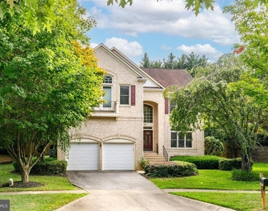 9304 Wildoak Drive - Photo Thumbnail 1