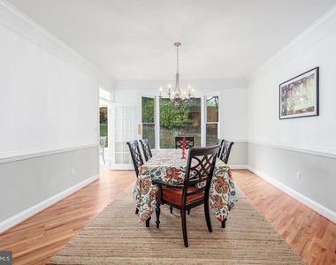 9304 Wildoak Drive - Photo Thumbnail 8