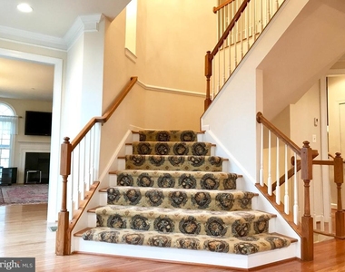 149 Norwich Lane - Photo Thumbnail 12