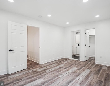 8648 Watershed Court - Photo Thumbnail 23
