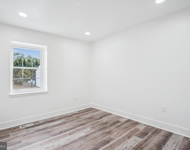 8648 Watershed Court - Photo Thumbnail 20