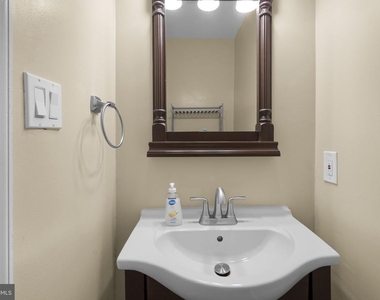 2915 Mozart Drive - Photo Thumbnail 14