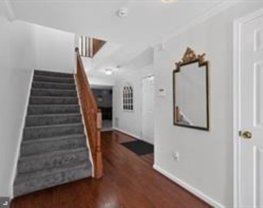 10 Augustine Court - Photo Thumbnail 2