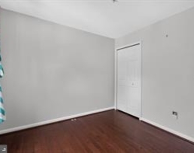 10 Augustine Court - Photo Thumbnail 15