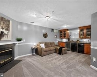 10 Augustine Court - Photo Thumbnail 26