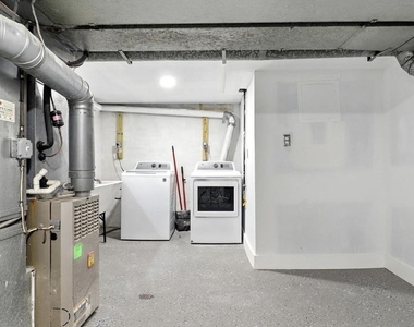 10313 Summit Avenue - Photo Thumbnail 13