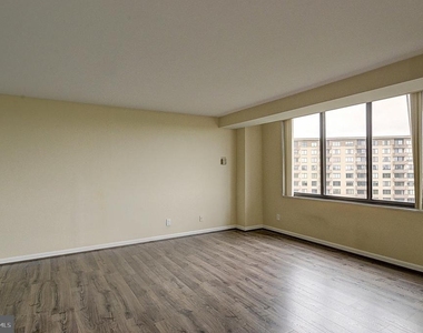 5225 Pooks Hill Road - Photo Thumbnail 2