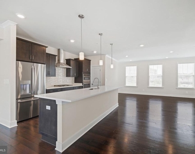 143 Rubens Drive - Photo Thumbnail 9