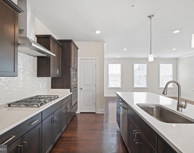 143 Rubens Drive - Photo Thumbnail 10