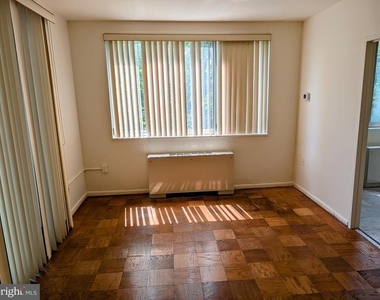 10401 Grosvenor Place - Photo Thumbnail 32