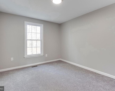 304 Crescendo Way - Photo Thumbnail 19