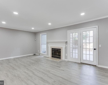 304 Crescendo Way - Photo Thumbnail 6