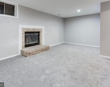 304 Crescendo Way - Photo Thumbnail 22