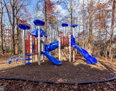 304 Crescendo Way - Photo Thumbnail 27