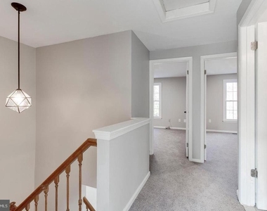 304 Crescendo Way - Photo Thumbnail 11