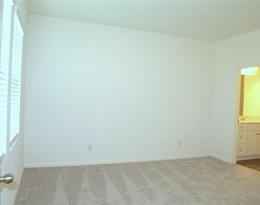 105 Mouflon Rd - Photo Thumbnail 14
