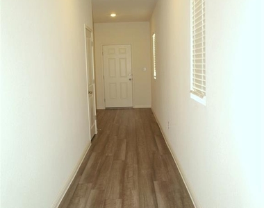 105 Mouflon Rd - Photo Thumbnail 7
