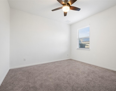 5146 Veranda Ter - Photo Thumbnail 7