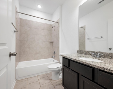 5146 Veranda Ter - Photo Thumbnail 6