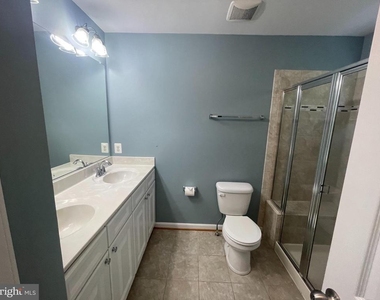 6800 Green Mill Way - Photo Thumbnail 7