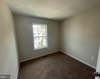 6800 Green Mill Way - Photo Thumbnail 8