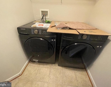 6800 Green Mill Way - Photo Thumbnail 14