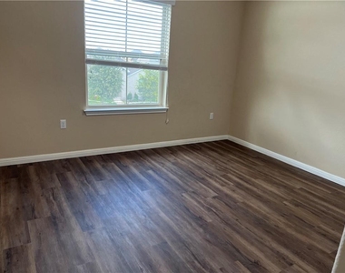 1412 Blake St - Photo Thumbnail 31