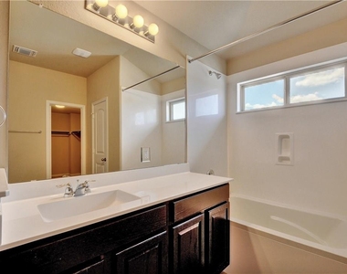 1412 Blake St - Photo Thumbnail 26