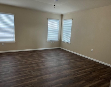 1412 Blake St - Photo Thumbnail 23