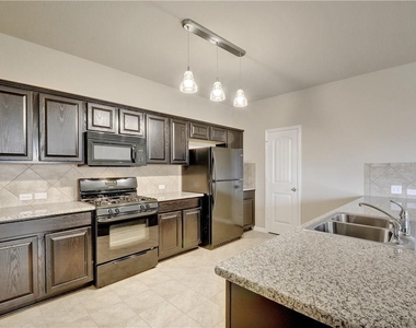 1412 Blake St - Photo Thumbnail 11