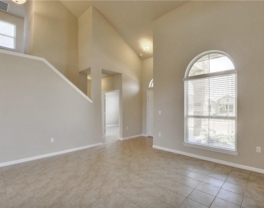 1412 Blake St - Photo Thumbnail 3
