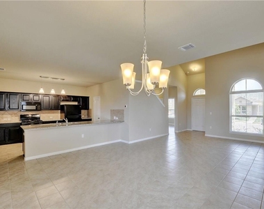 1412 Blake St - Photo Thumbnail 6