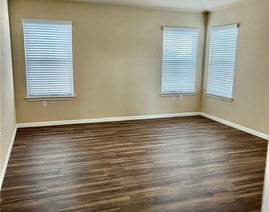 1412 Blake St - Photo Thumbnail 22
