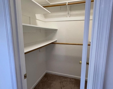 8346 Lincoln Drive - Photo Thumbnail 12