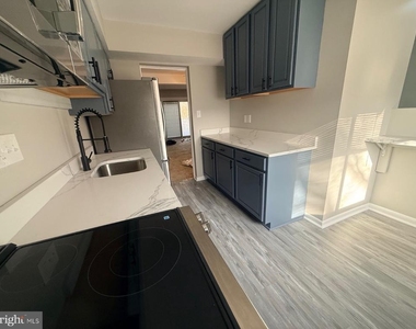 5833 Diggers Lane - Photo Thumbnail 15