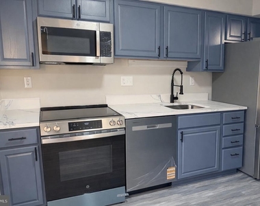 5833 Diggers Lane - Photo Thumbnail 7