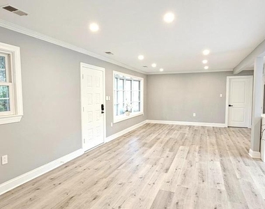 7538 Cherry Tree Drive - Photo Thumbnail 13