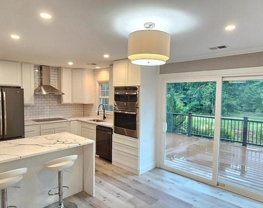 7538 Cherry Tree Drive - Photo Thumbnail 7