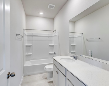 133 Silverleaf Spur - Photo Thumbnail 25