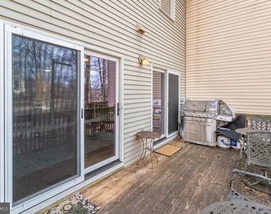 7263 Swan Point Way - Photo Thumbnail 17