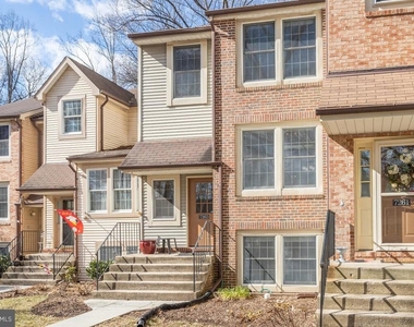 7263 Swan Point Way - Photo Thumbnail 2