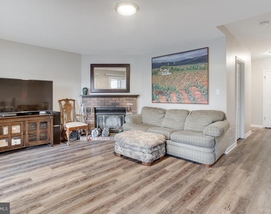 7263 Swan Point Way - Photo Thumbnail 32