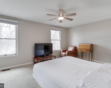 7263 Swan Point Way - Photo Thumbnail 18